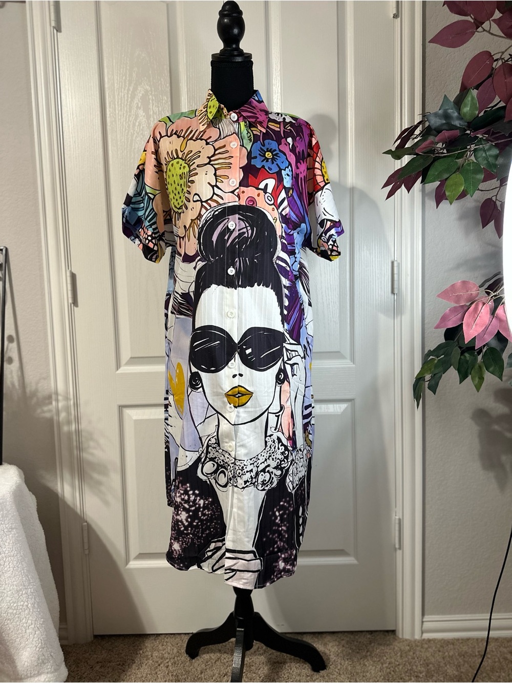 Graphic Pop-Art Multicolor Shirt Dress - Bold Floral & Portrait Print